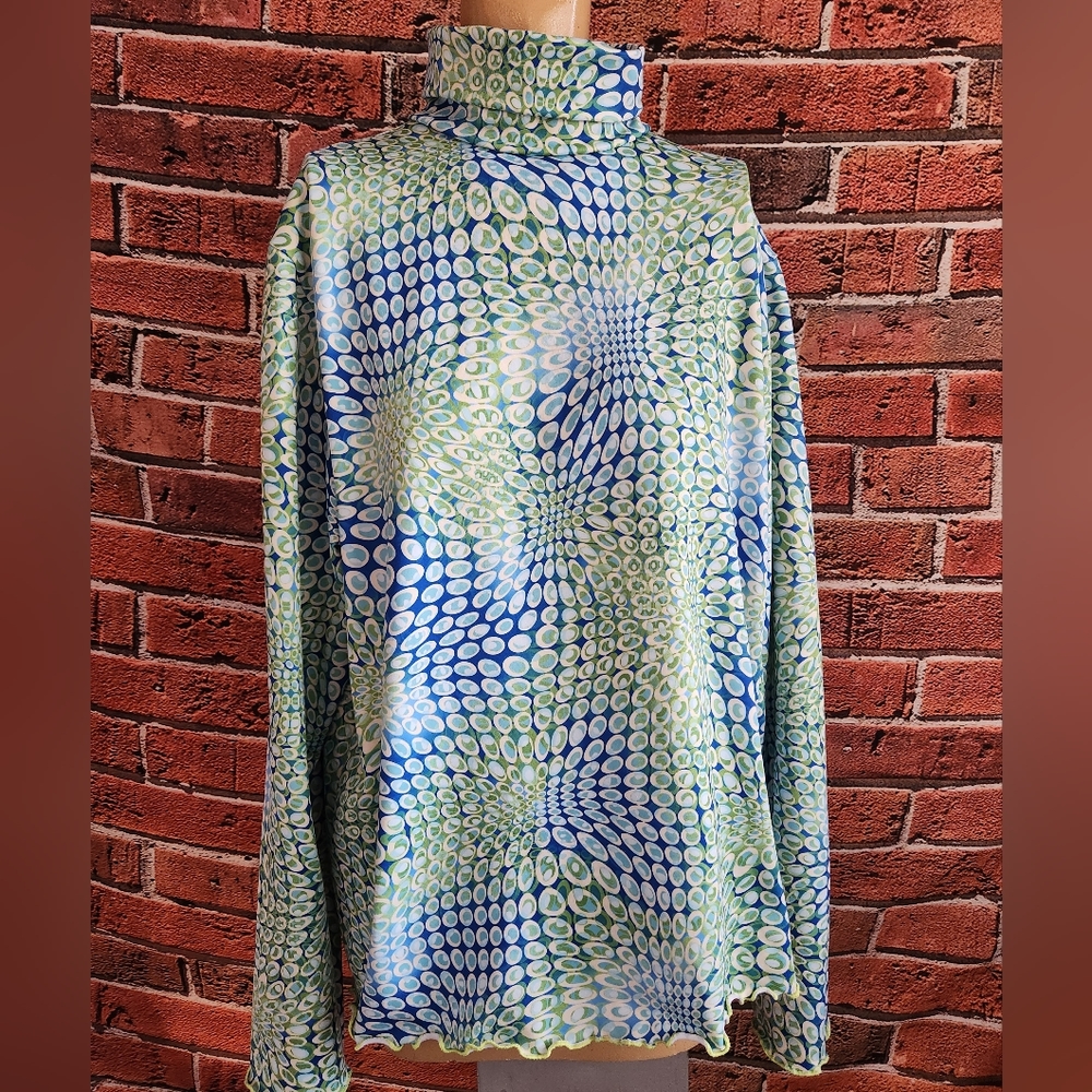 HAYSTACKS shirt